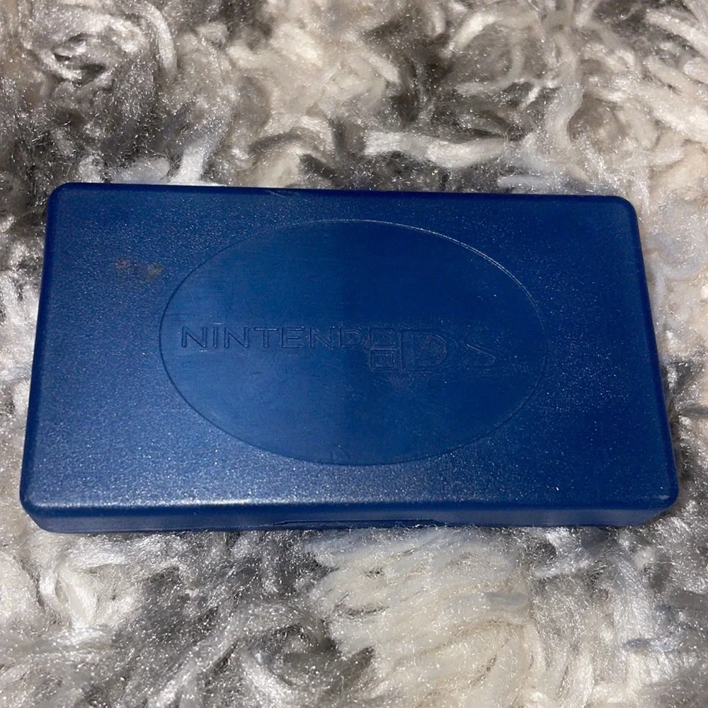 Nintendo DS game case